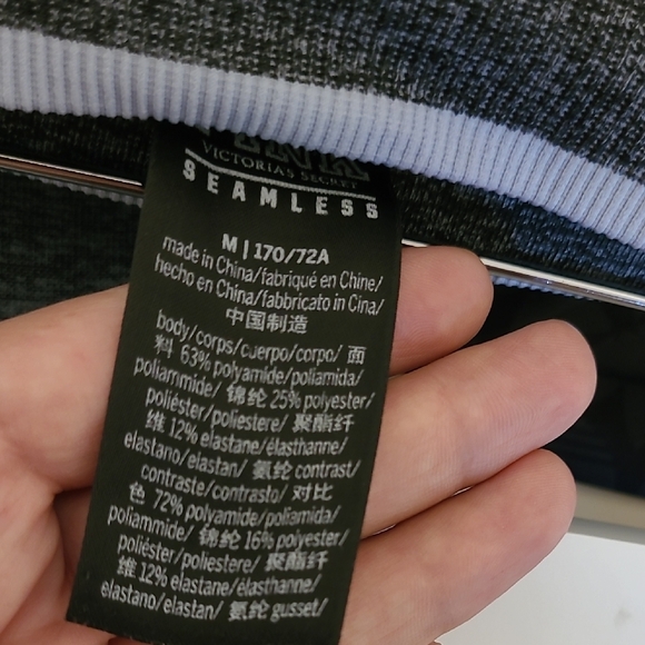 PINK Victoria's Secret Charcoal Leggings - Picture 11 of 12